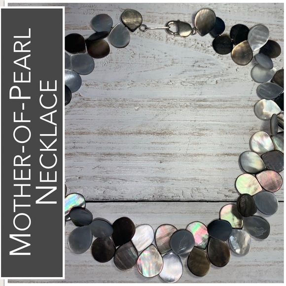 Vintage Mother-of-Pearl Necklace Teardrop Beads in Shades of Ivory to Brown EUC - Picture 5 of 7